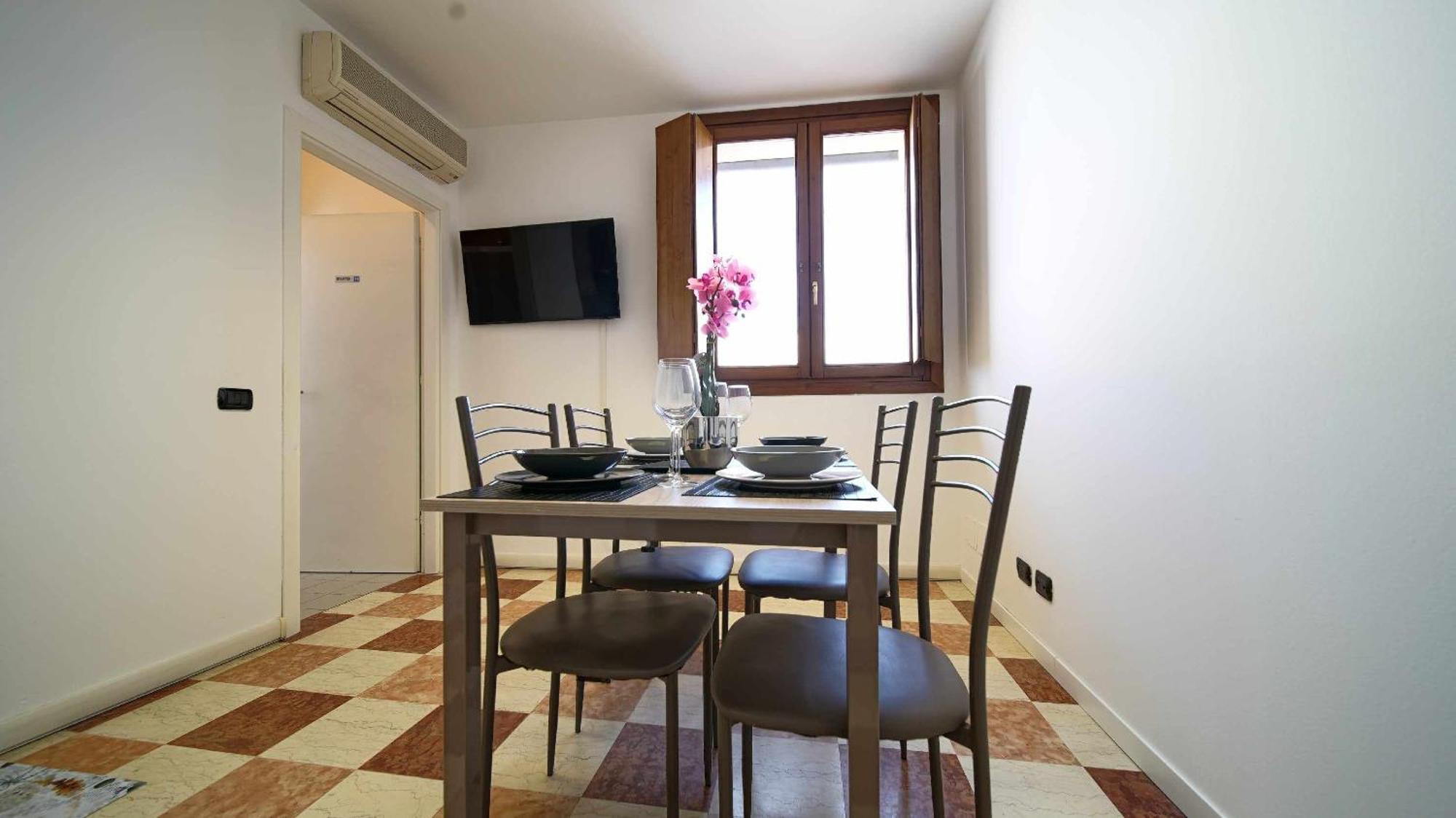 Destiny Home 7 Verona Fiera Luaran gambar
